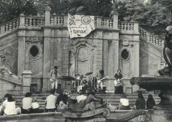 19 19